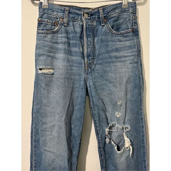 Levi’s Ribcage premium Straight ankle destroyed Knees W26 L27 - Picture 5 of 10